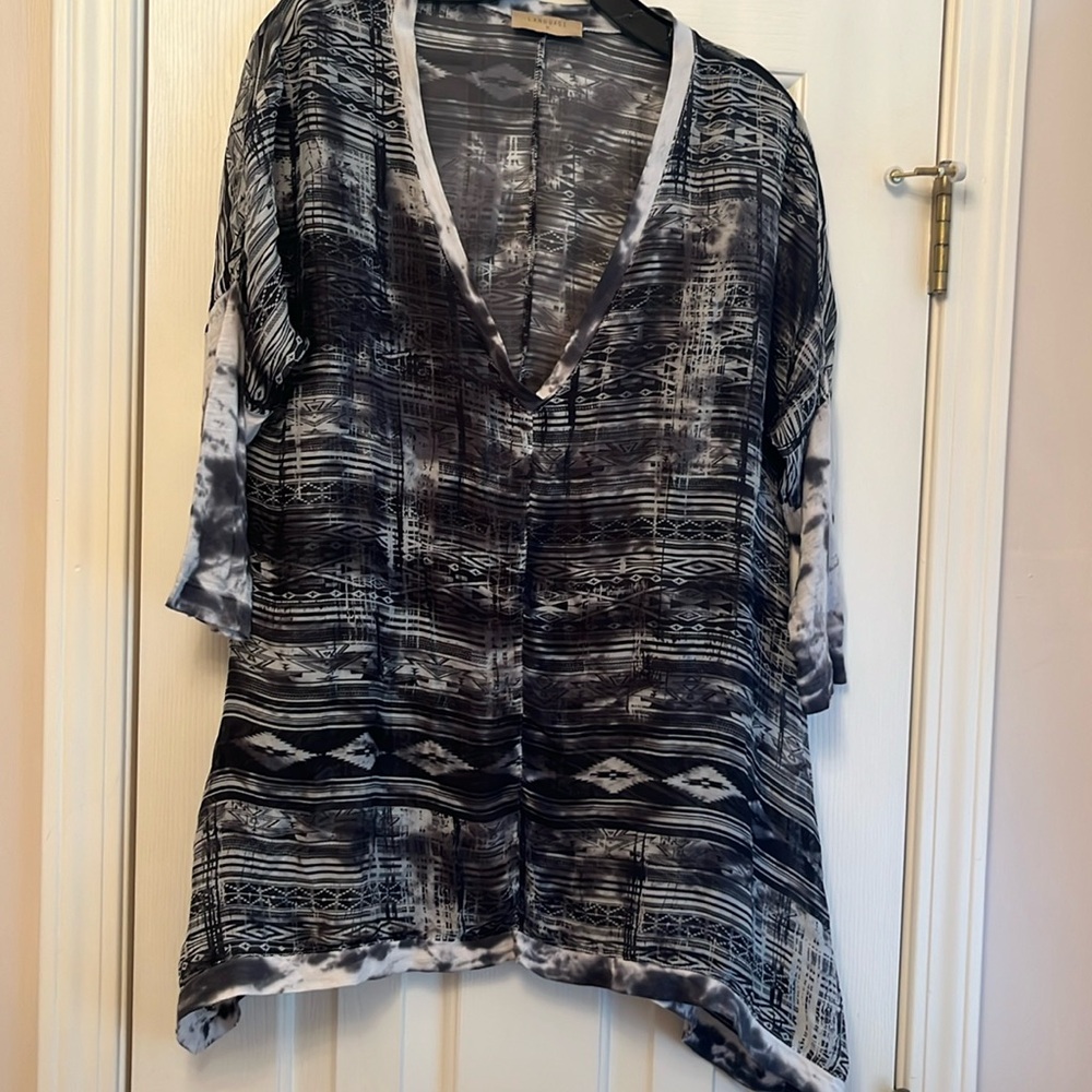 LANGUAGE TEE trim Tunic